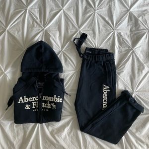 Abercrombie & Fitch sweats and hoodie set
